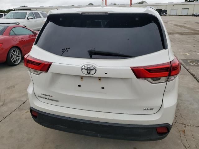 2018 Toyota Highlander SE