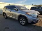 2016 Toyota Highlander LE