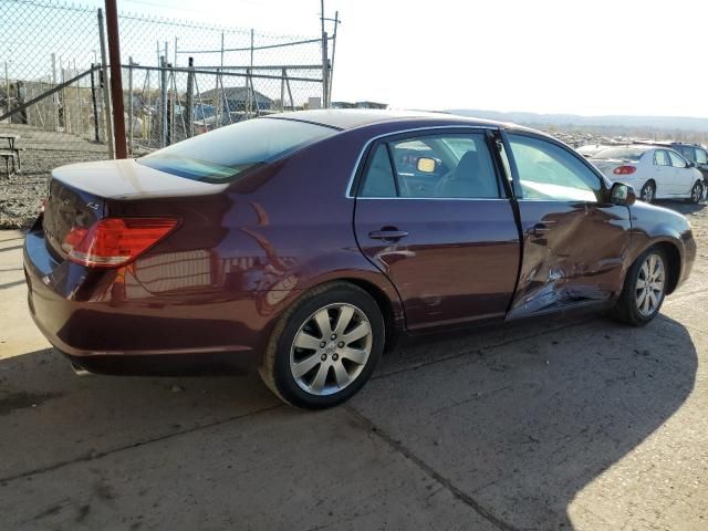 2005 Toyota Avalon XL