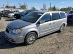 2014 Chrysler Town & Country Touring L