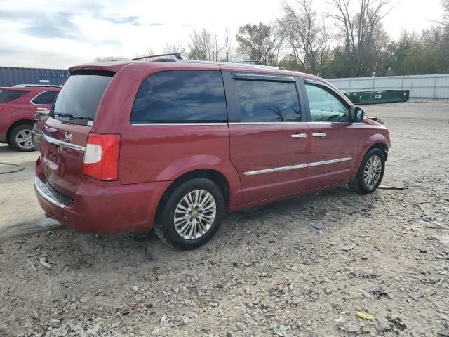 2014 Chrysler Town & Country Touring L