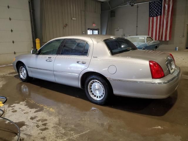 1999 Lincoln Town Car Executive