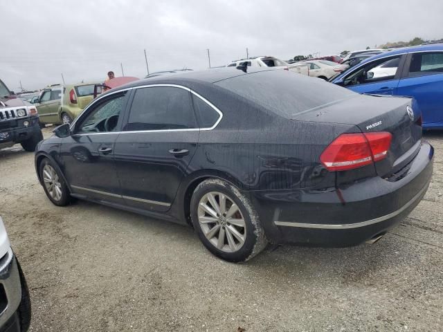 2012 Volkswagen Passat SEL