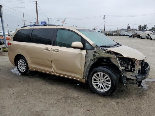 2011 Toyota Sienna XLE