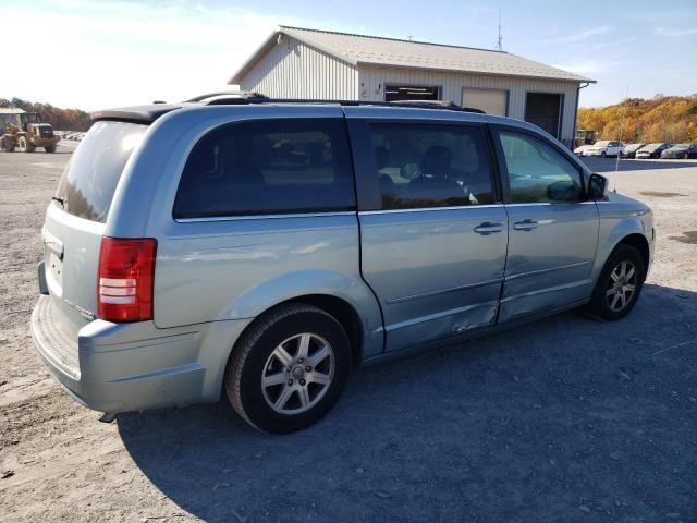 2009 Chrysler Town & Country Touring