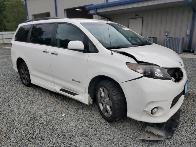 2014 Toyota Sienna Sport