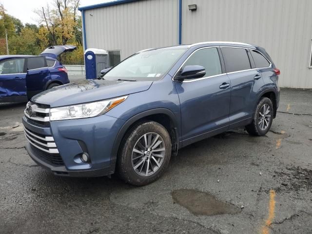 2018 Toyota Highlander SE