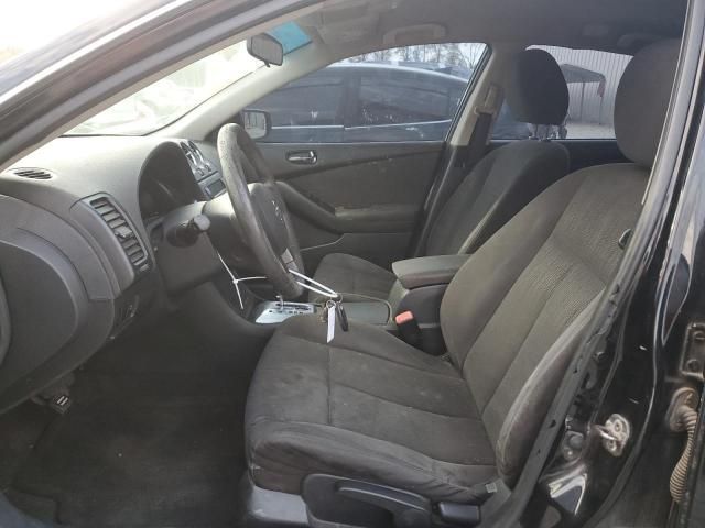 2010 Nissan Altima Base