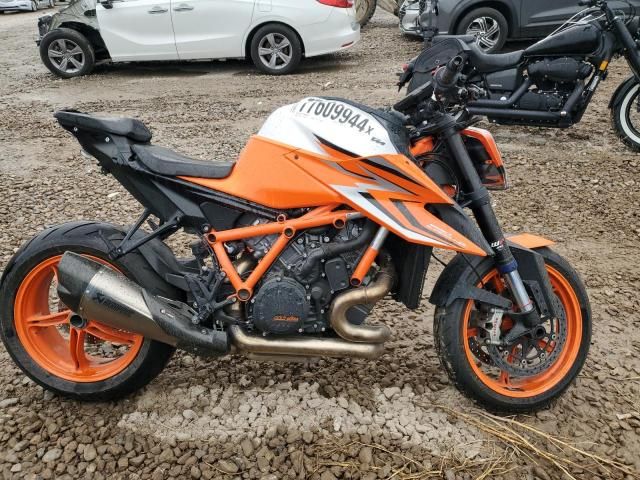 2023 KTM 1290 Super Duke R