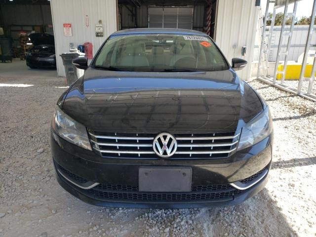 2012 Volkswagen Passat SE