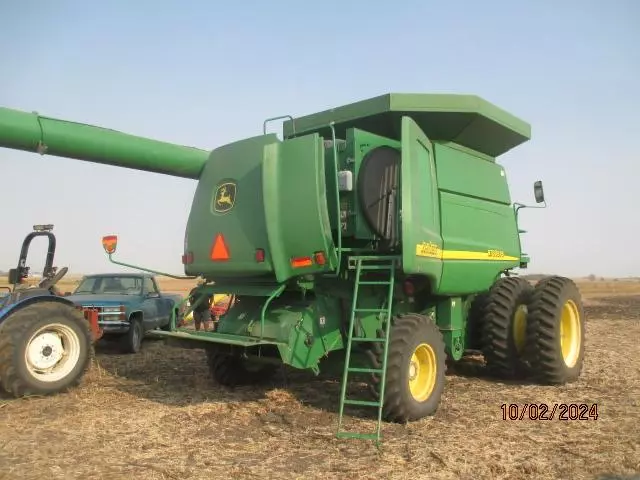 2004 John Deere 9760 STS