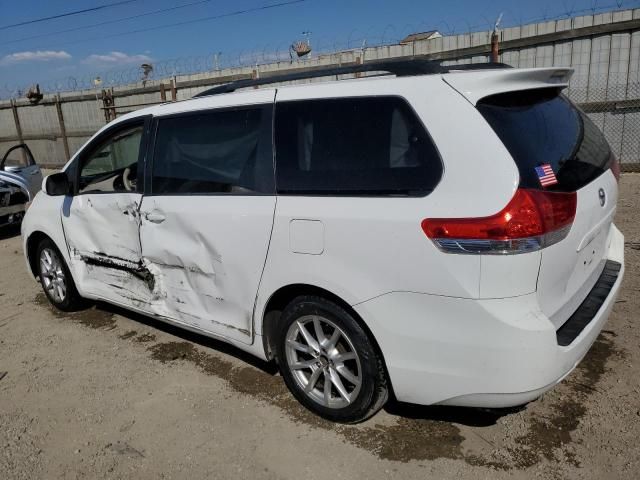 2011 Toyota Sienna LE