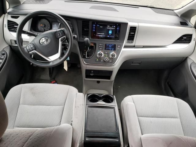 2015 Toyota Sienna LE