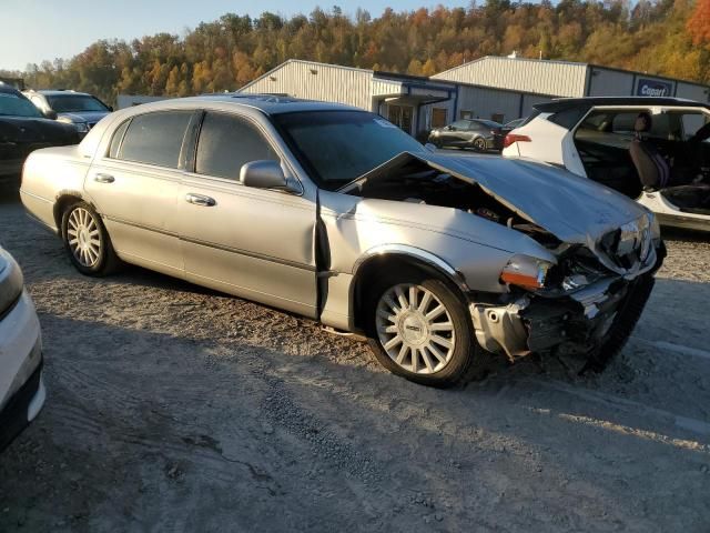 2004 Lincoln Town Car Ultimate