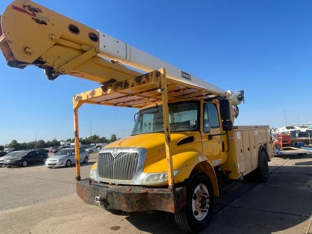 2005 International 4000 4300