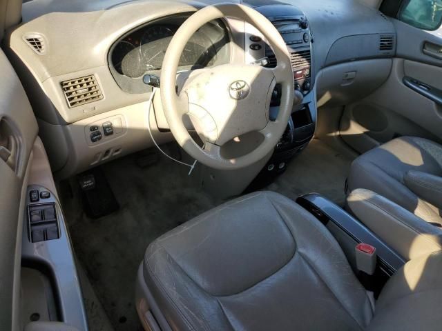 2009 Toyota Sienna CE