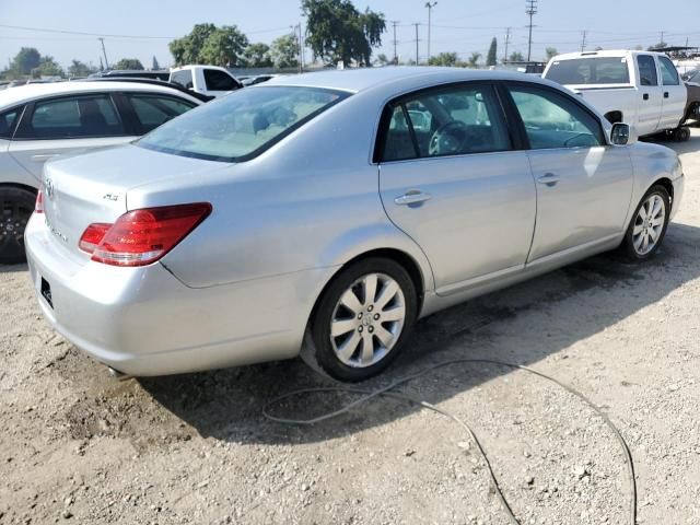 2005 Toyota Avalon XL