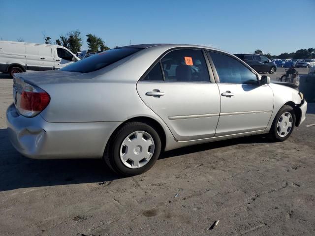 2005 Toyota Camry LE