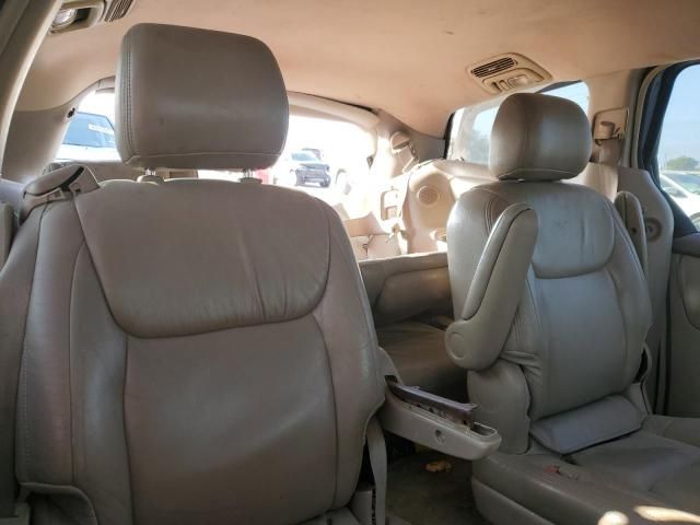 2004 Toyota Sienna XLE