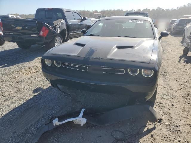 2017 Dodge Challenger SXT