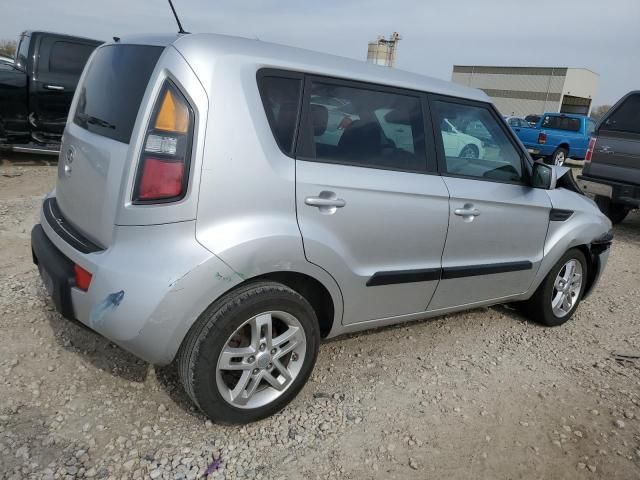 2011 KIA Soul +