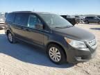 2012 Volkswagen Routan SE