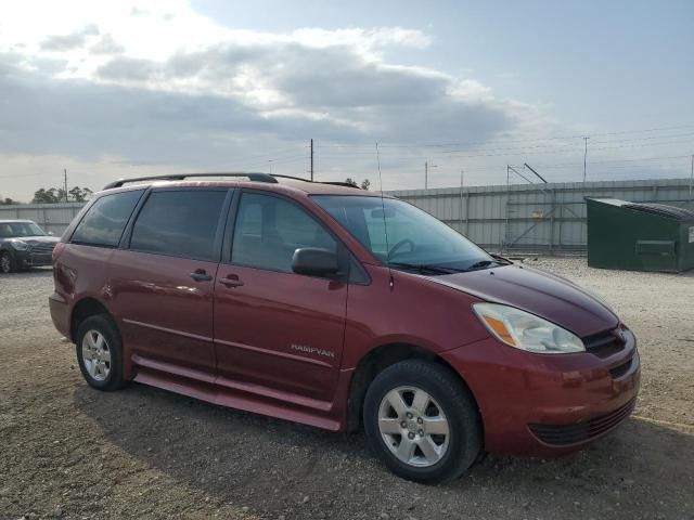 2005 Toyota Sienna CE