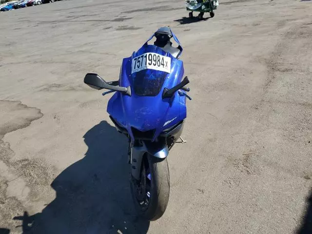 2023 Yamaha YZFR1