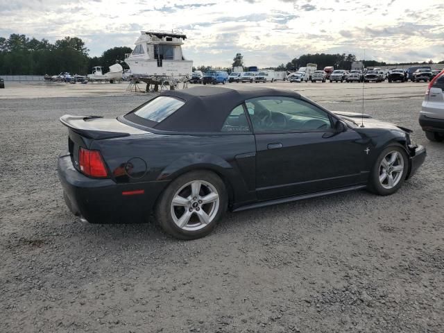 2000 Ford Mustang