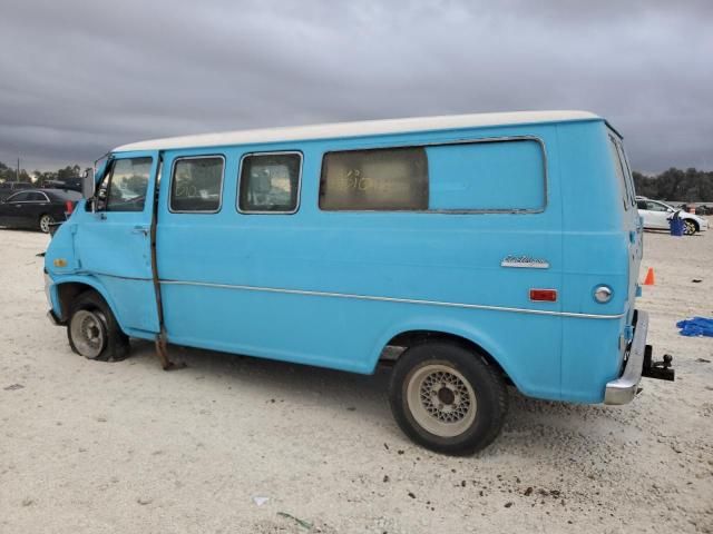 1972 Ford Club Wagon