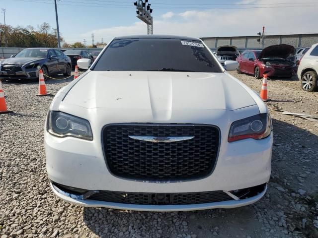 2016 Chrysler 300 S