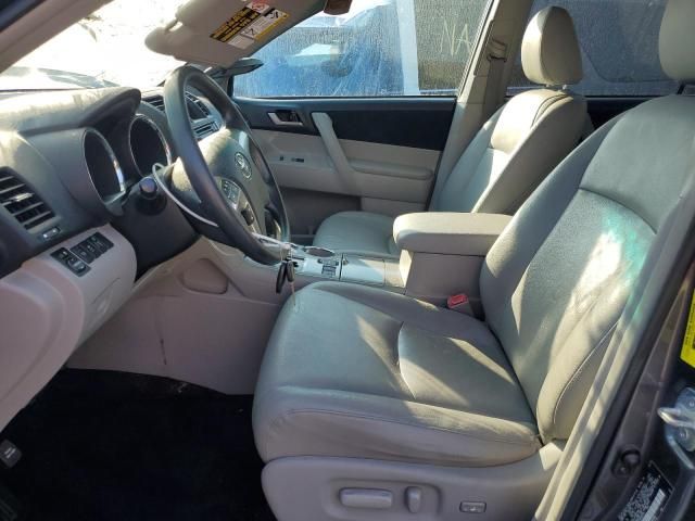 2013 Toyota Highlander Base