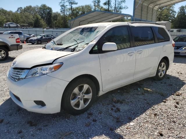 2015 Toyota Sienna LE