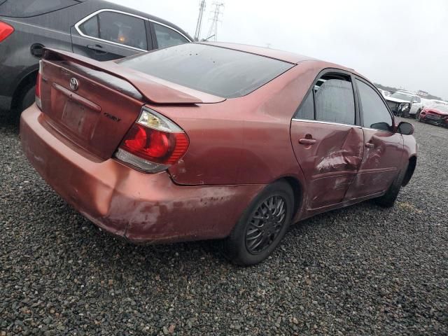 2005 Toyota Camry LE