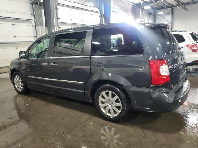 2012 Chrysler Town & Country Touring L