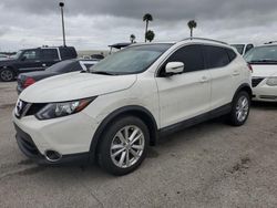 Carros dañados por inundaciones a la venta en subasta: 2017 Nissan Rogue Sport S