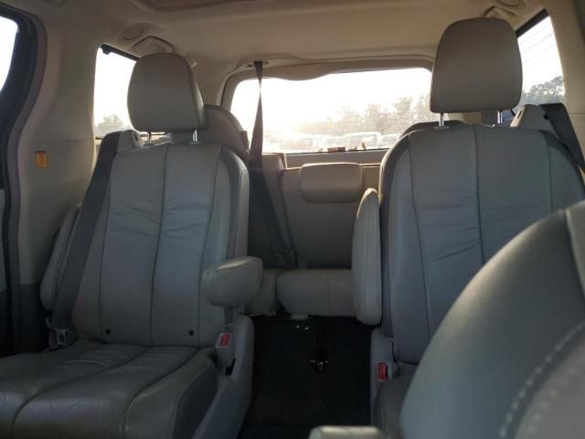 2011 Toyota Sienna XLE