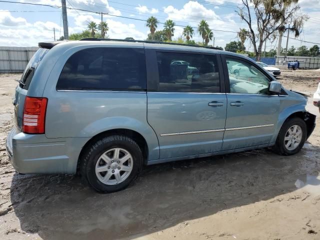 2010 Chrysler Town & Country Touring