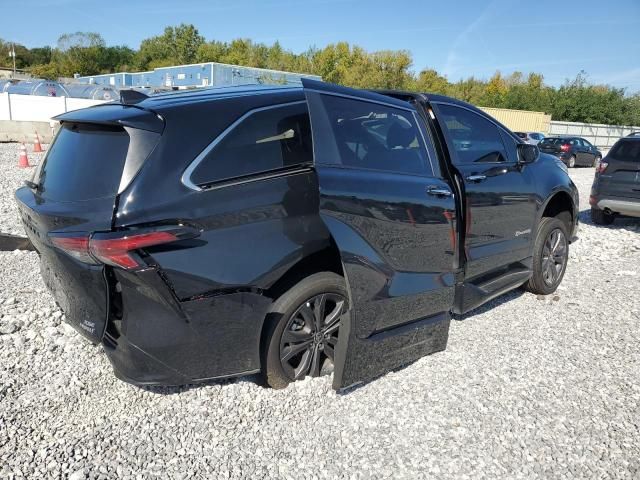 2023 Toyota Sienna XSE