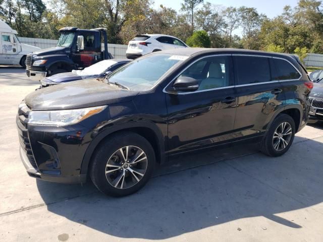 2018 Toyota Highlander LE