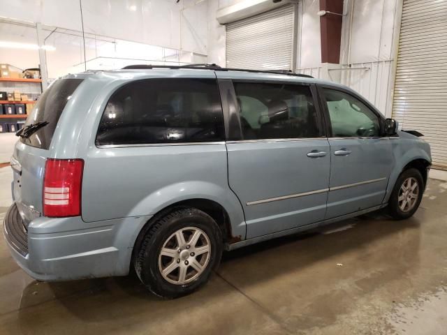 2010 Chrysler Town & Country Touring