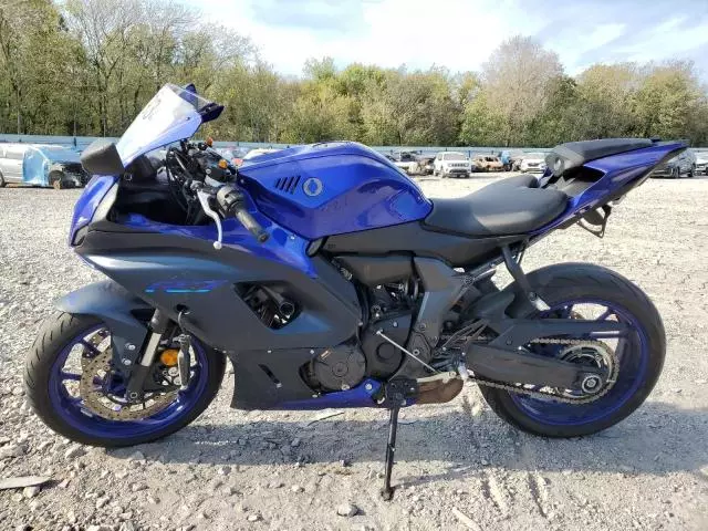 2023 Yamaha YZFR7