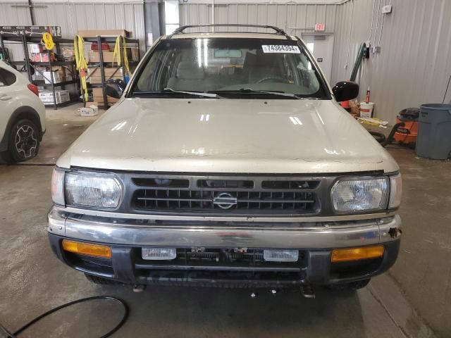 1998 Nissan Pathfinder LE