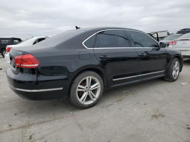 2012 Volkswagen Passat SEL