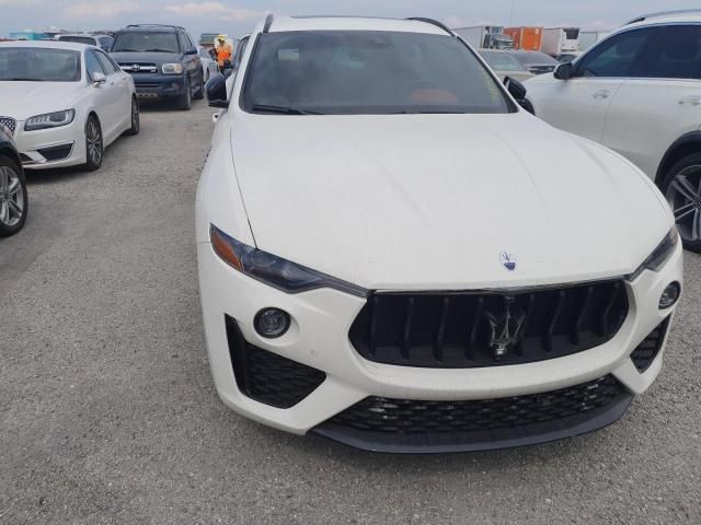 2022 Maserati Levante Base