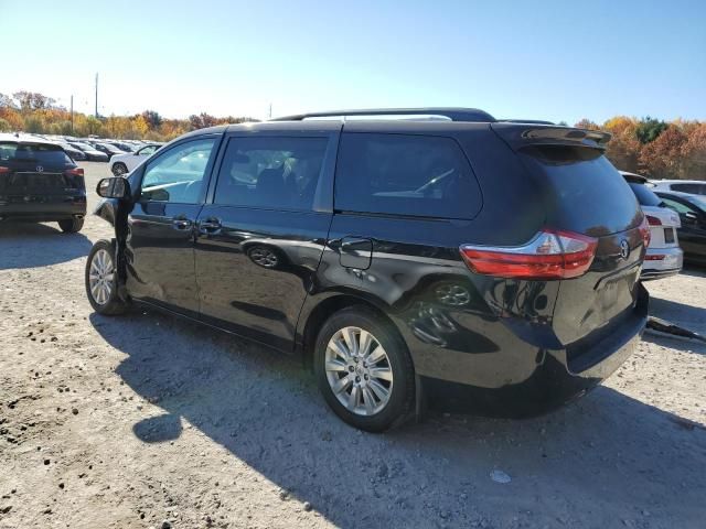 2015 Toyota Sienna LE