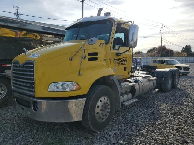 2018 Mack 600 CXU600