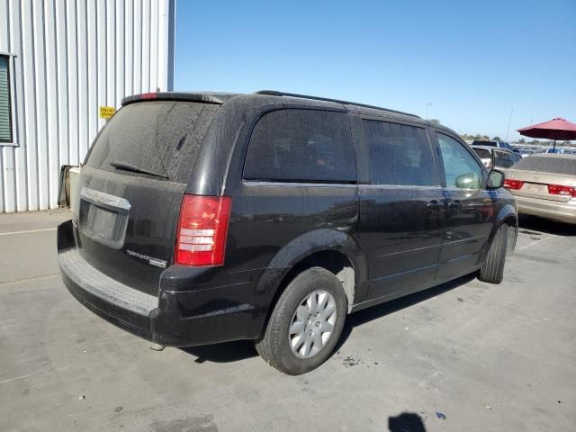 2009 Chrysler Town & Country LX