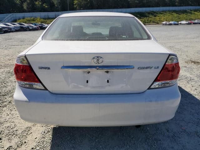 2005 Toyota Camry LE