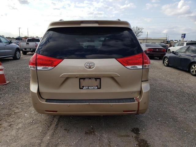 2014 Toyota Sienna XLE